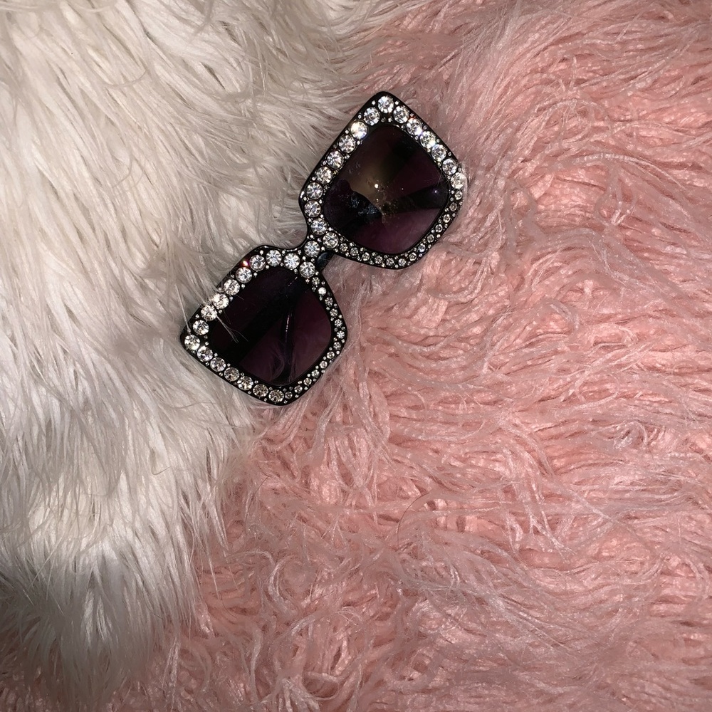 Crystal sunnies